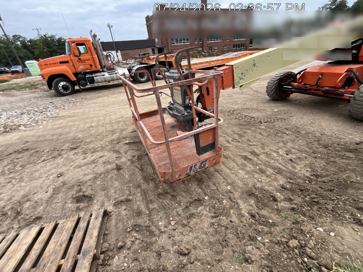 2021 JLG 600S