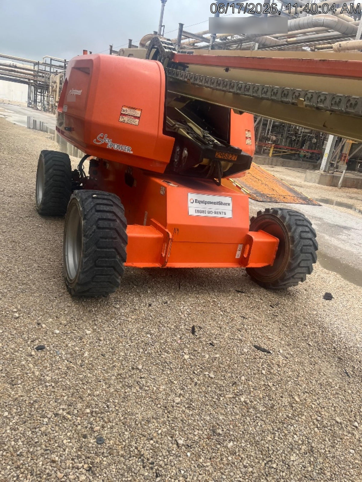 2023 JLG 660SJ