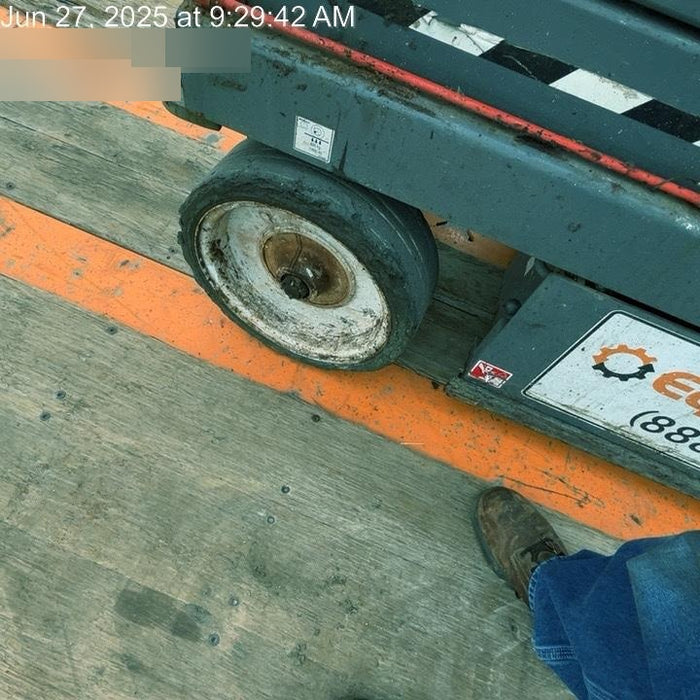 2018 Skyjack SJIII-3226 Skyjack SJIII3226 Scissor Lift w/Trojan Batteries