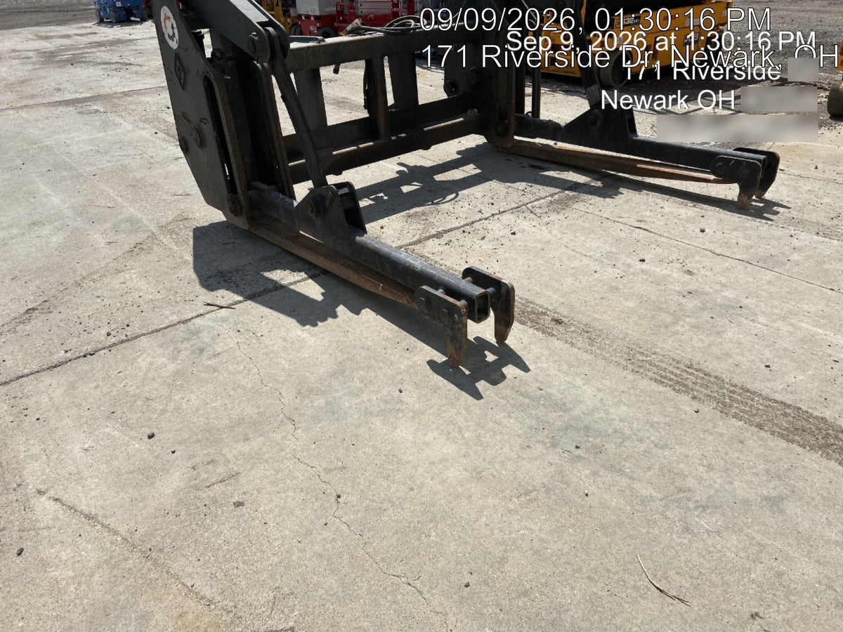 2022 PEMBERTON Pipe Grapple Forks