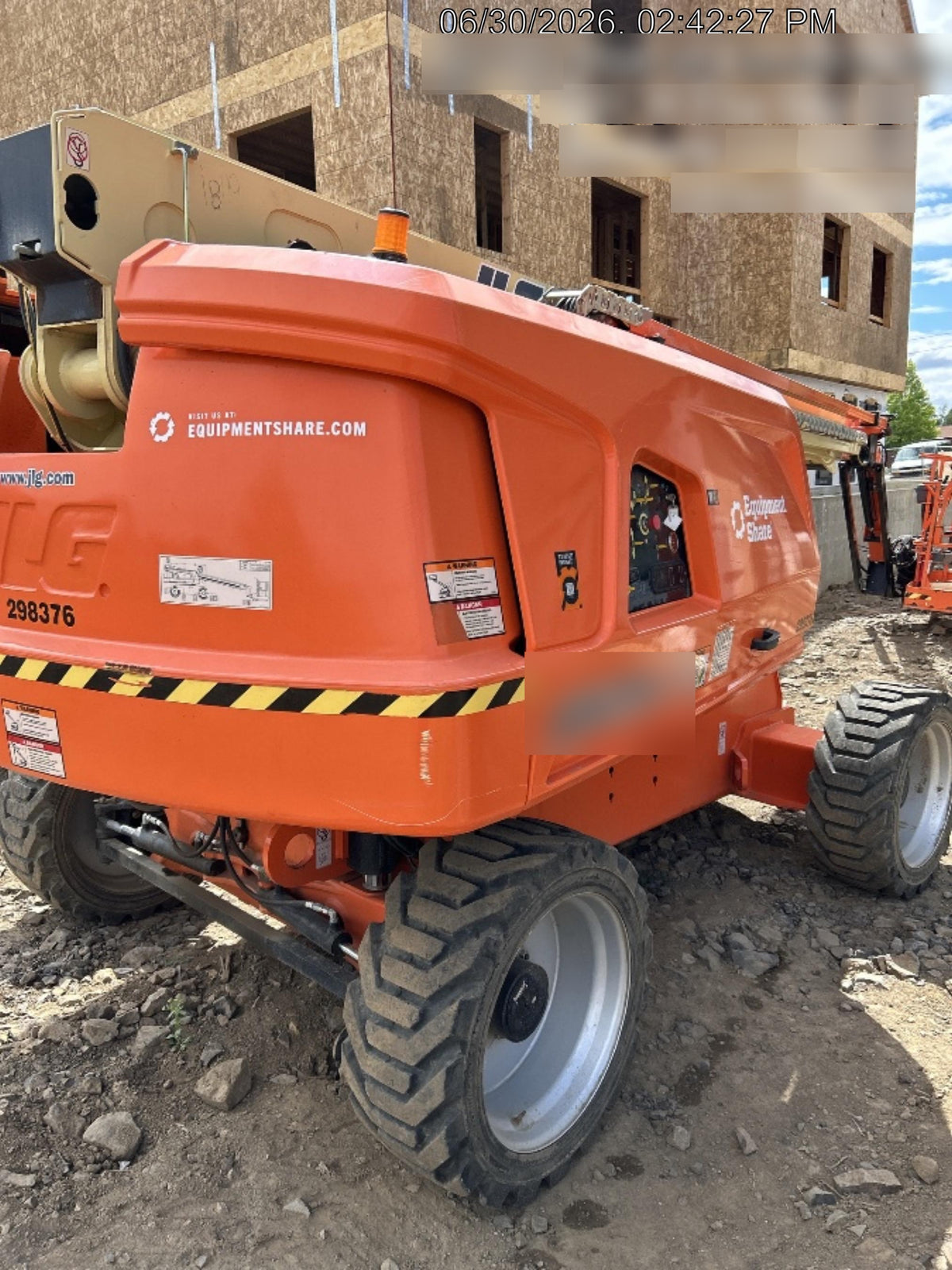 2023 JLG 660SJ