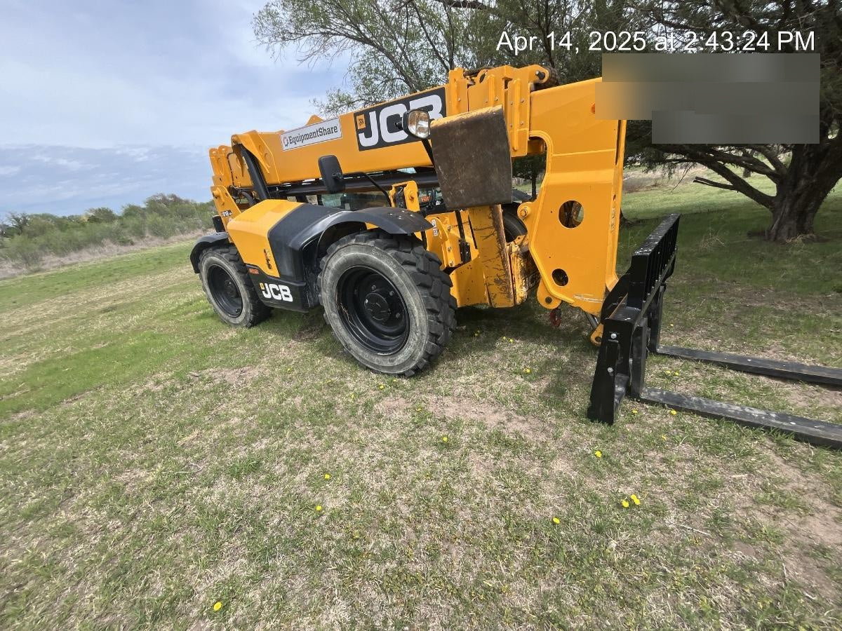 2022 JCB 512-56