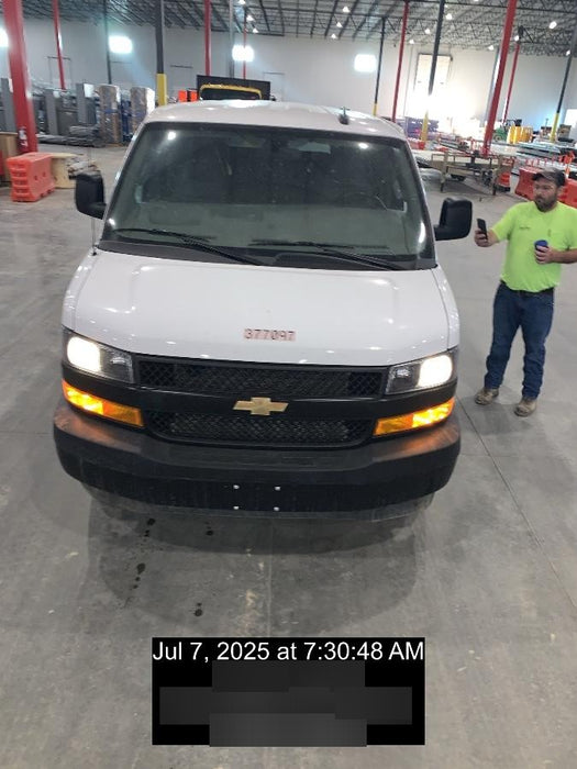 2023 CHEVROLET Express Van - Rental