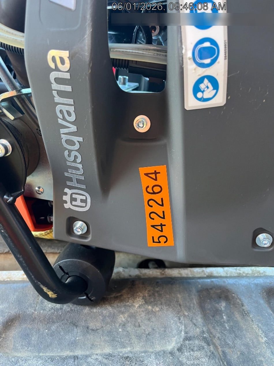 2025 HUSQVARNA LT6005
