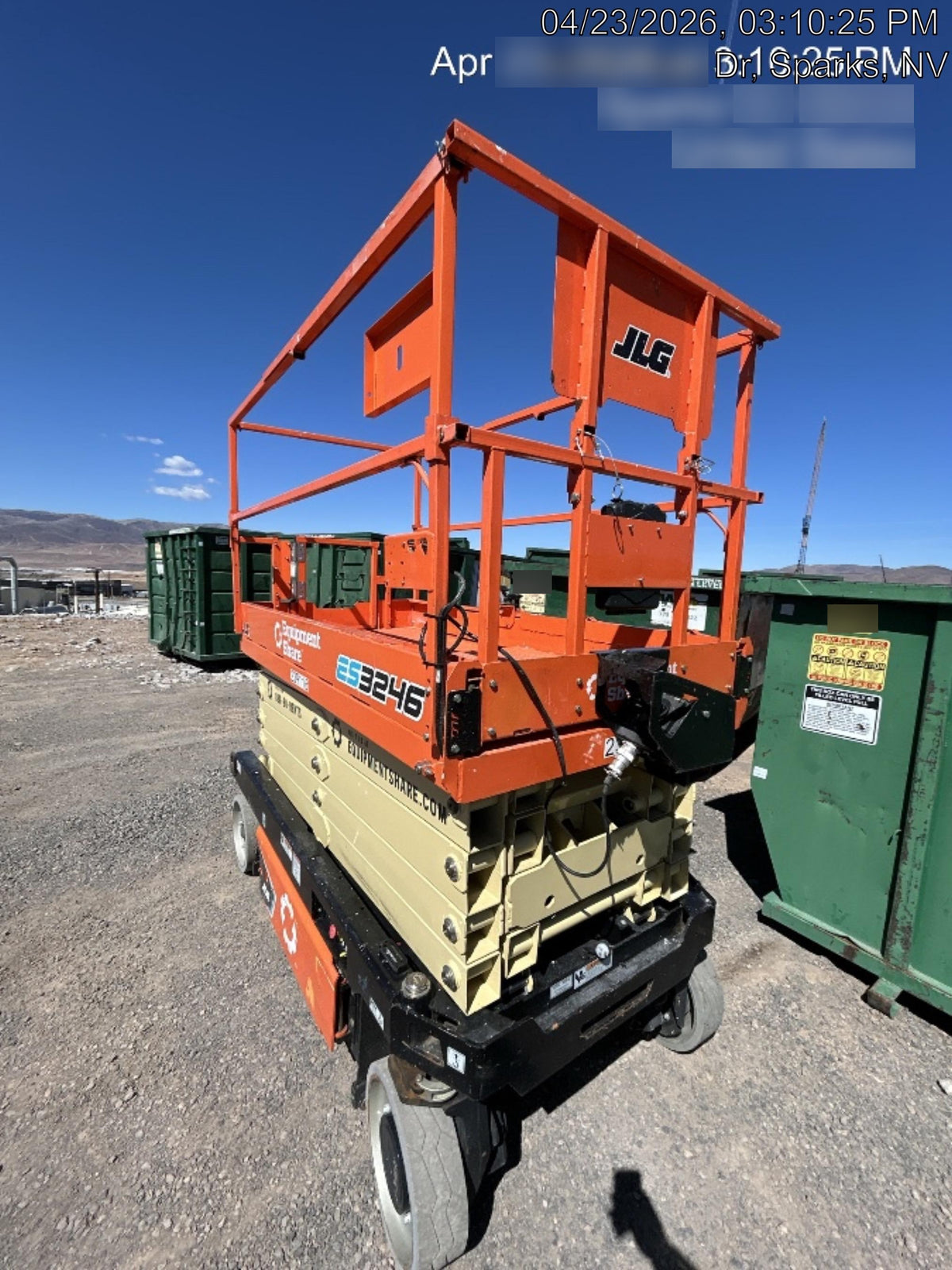 2022 JLG ES3246