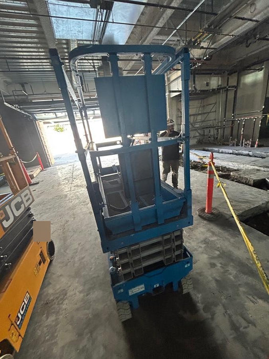 2020 Genie GS-1930 Solid Non Marking Tires, Beacon, Folding rails with half height swing gate, 800W Inverter