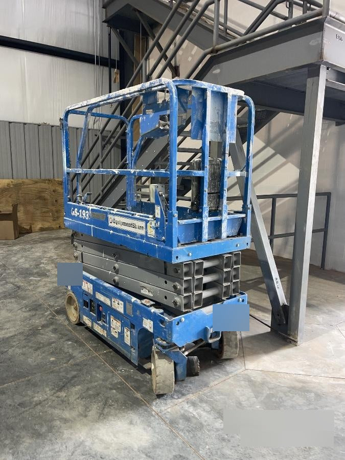 2019 Genie GS-1930 Fixed rails with chain Entry