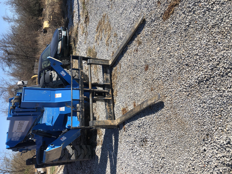 2019 Genie GTH-1056 Cab/Heat/AC, FF Tires, LED Work Lights, Beacon 60" QA Carriage, 60" Forks