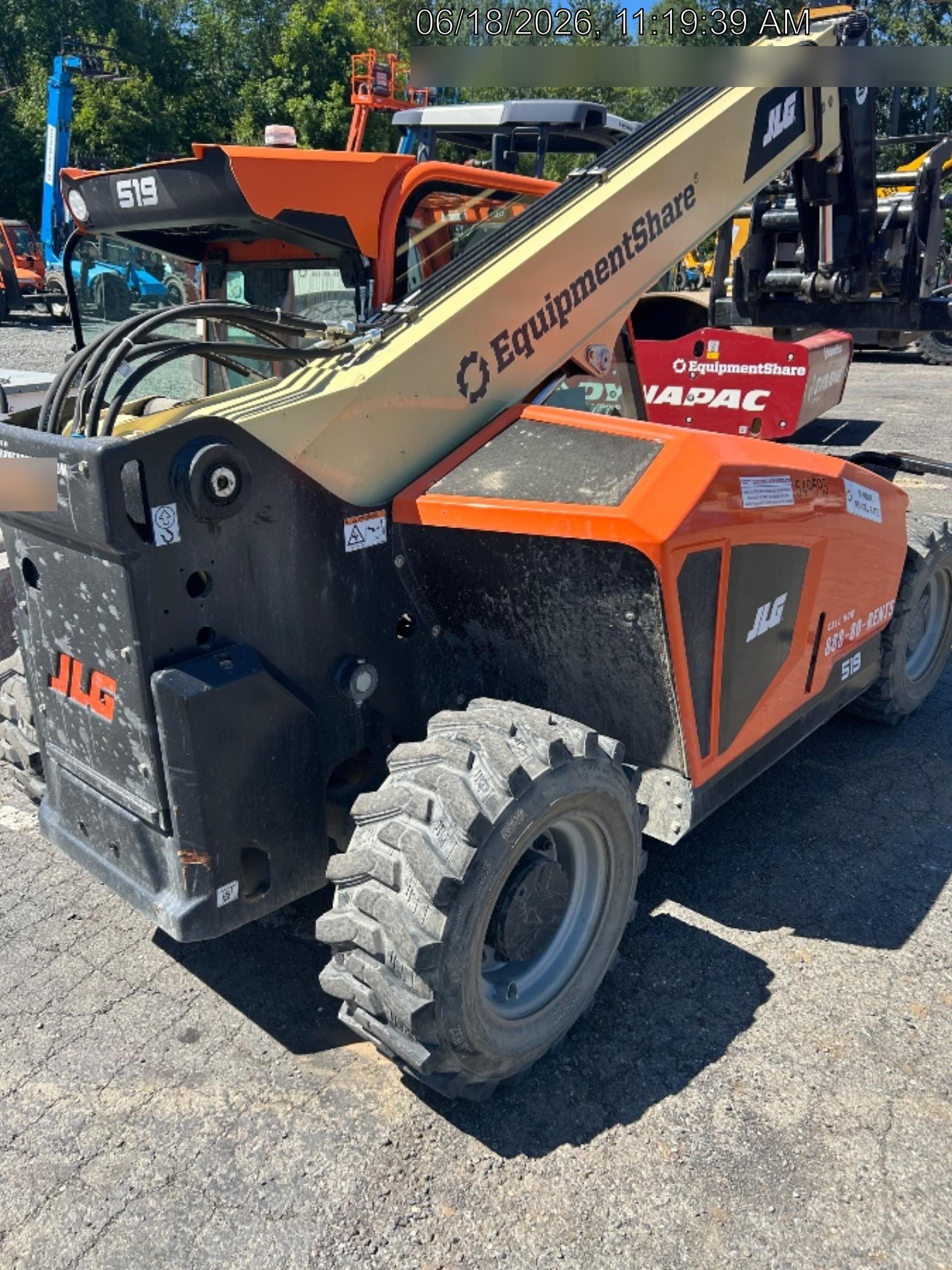 2025 JLG 519