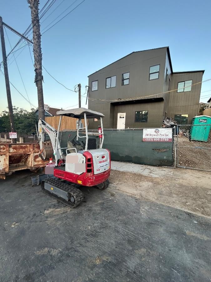 2023 TAKEUCHI TB216R