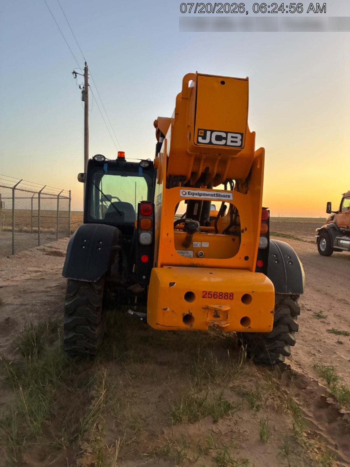 2022 JCB 514-56