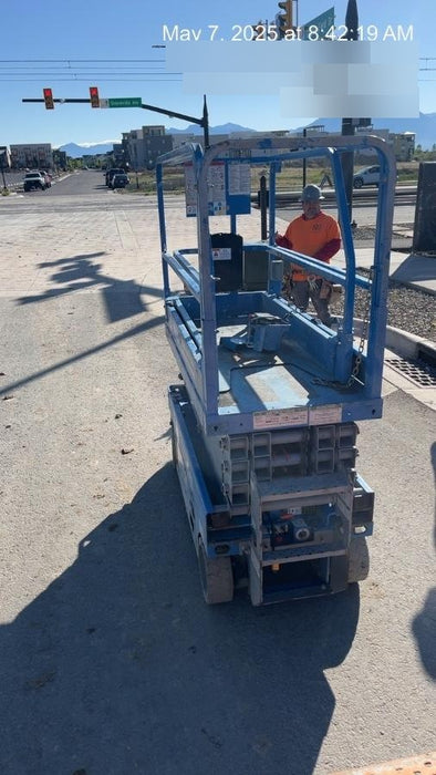 2019 Genie GS-1930 Fixed rails with chain Entry