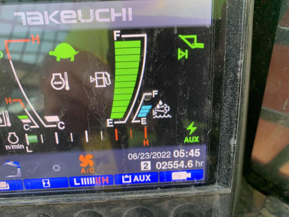 2020 Takeuchi TL12R2-CR Cab/Heat/Air, Hydraulic QC