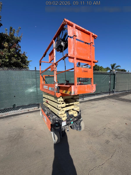 2022 JLG ES1932