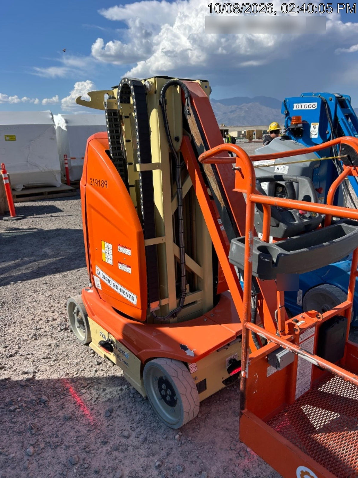 2022 JLG 26E