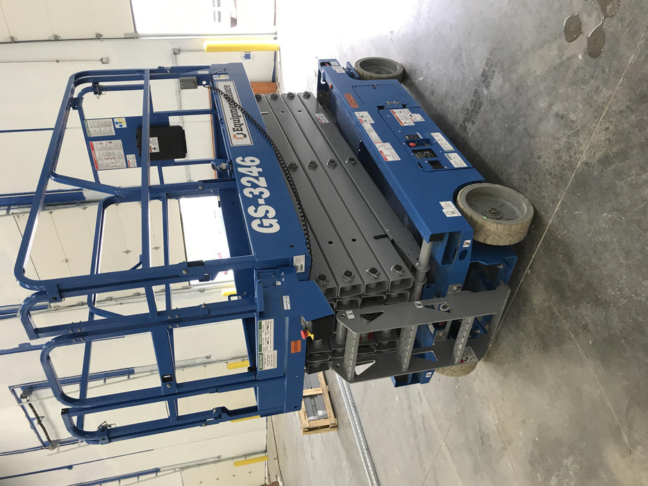 2020 Genie GS-3246 Standard, Folding full height swing gate