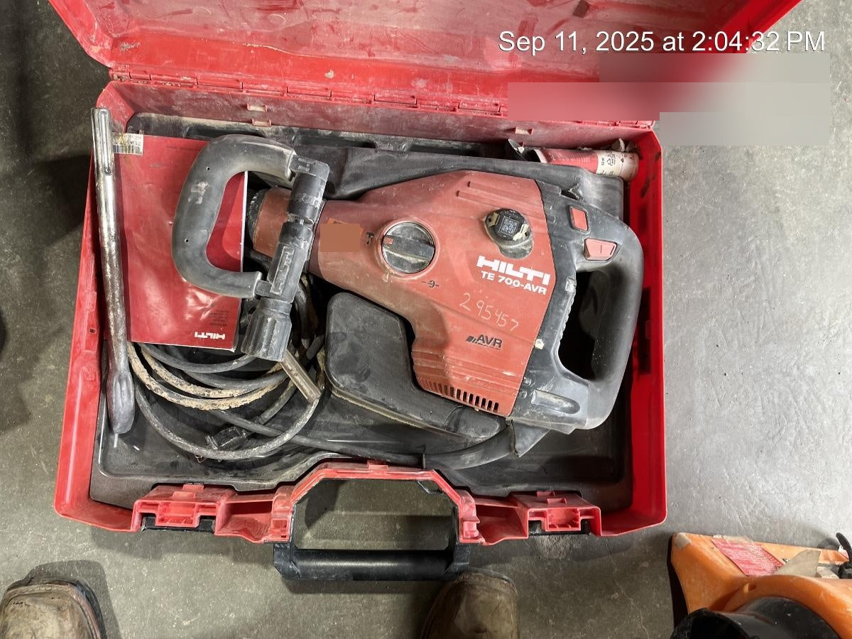 2023 HILTI TE 700-AVR