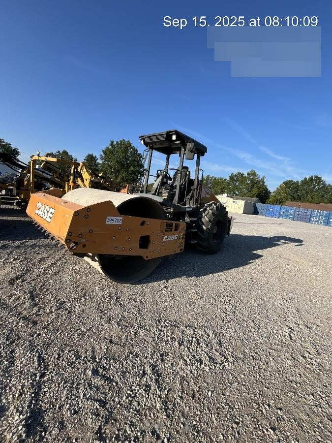 2023 CASE SV211E