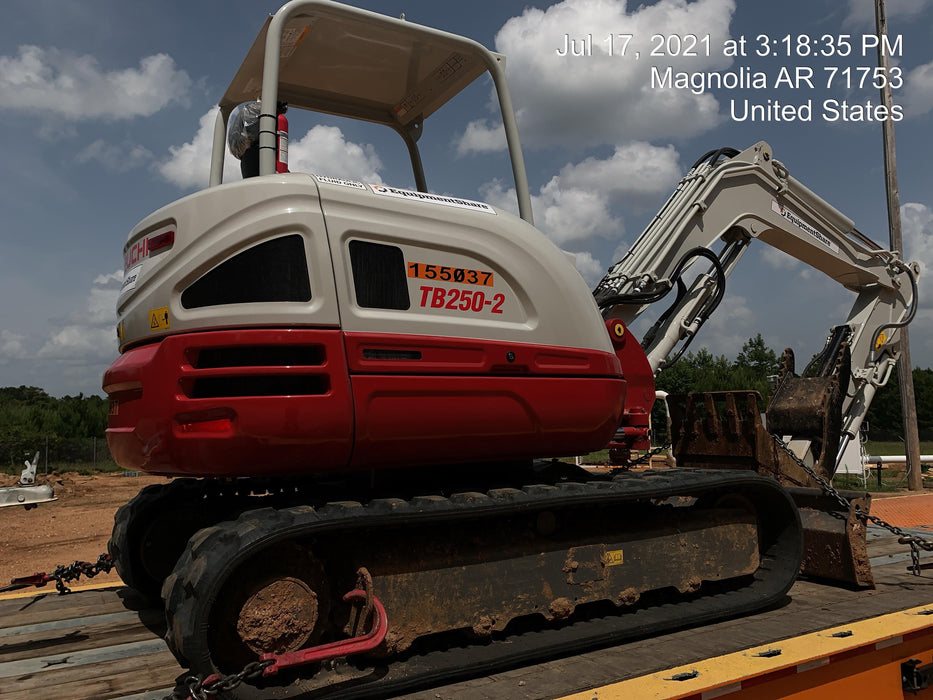 2021 TAKEUCHI TB250-2