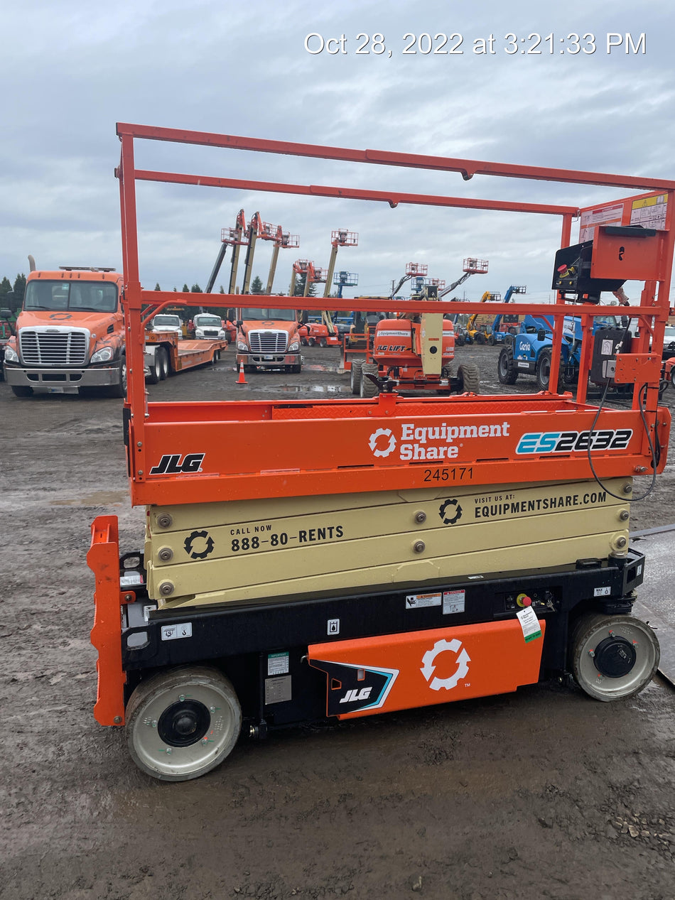 2022 JLG ES2632