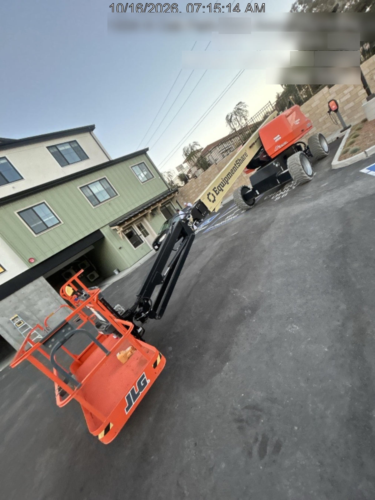 2025 JLG 660SJ
