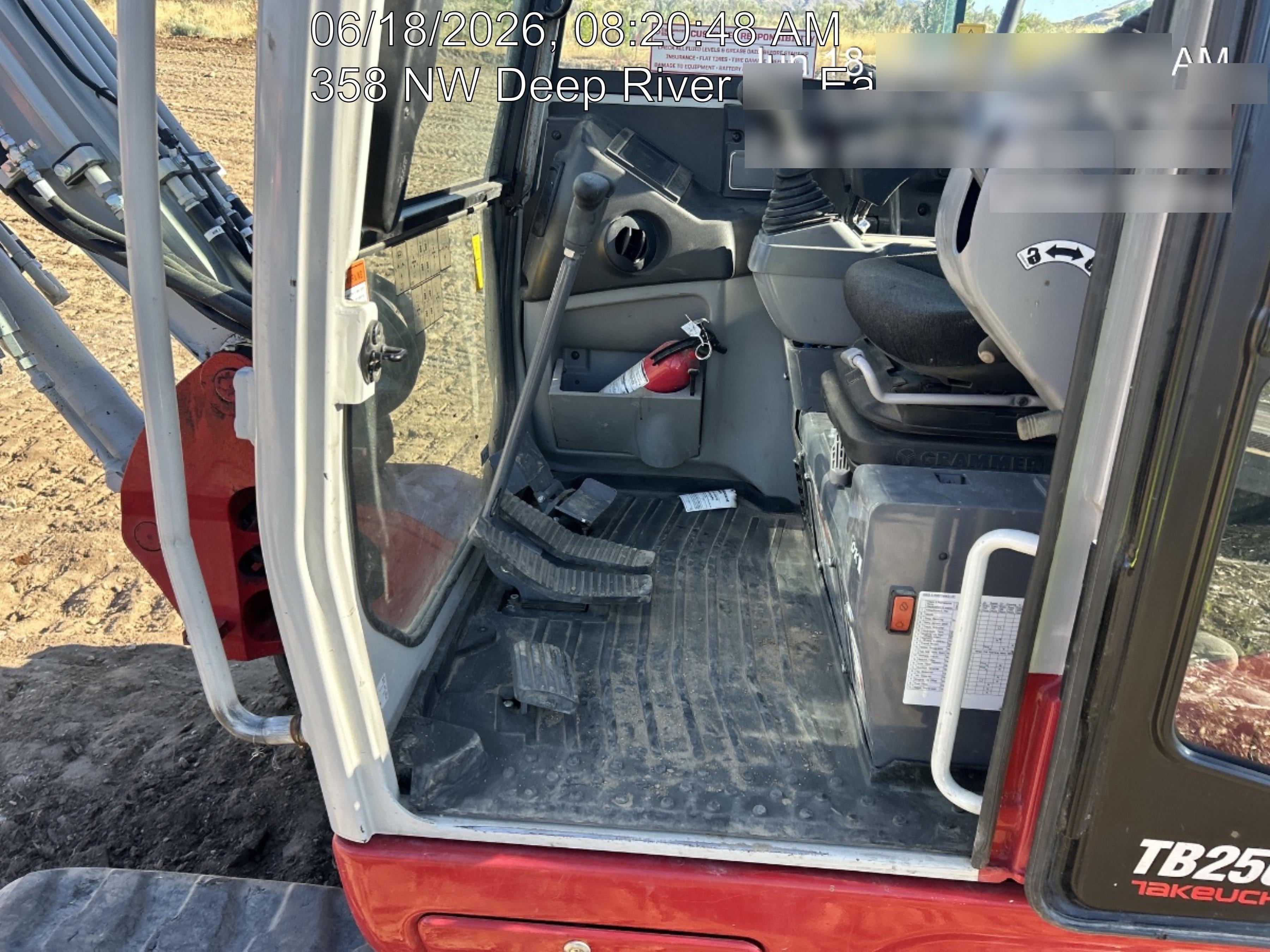 2024 TAKEUCHI TB250-2CR
