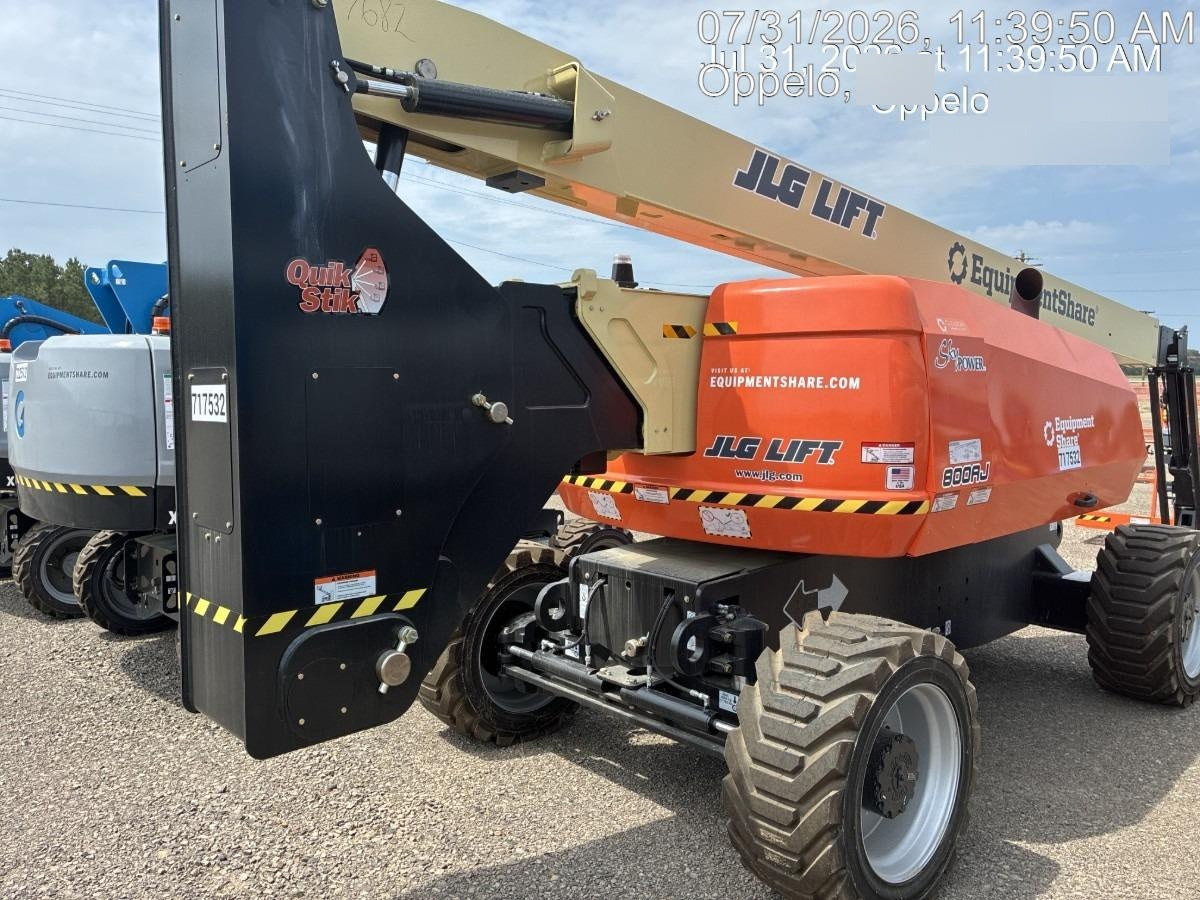 2026 JLG 800AJ