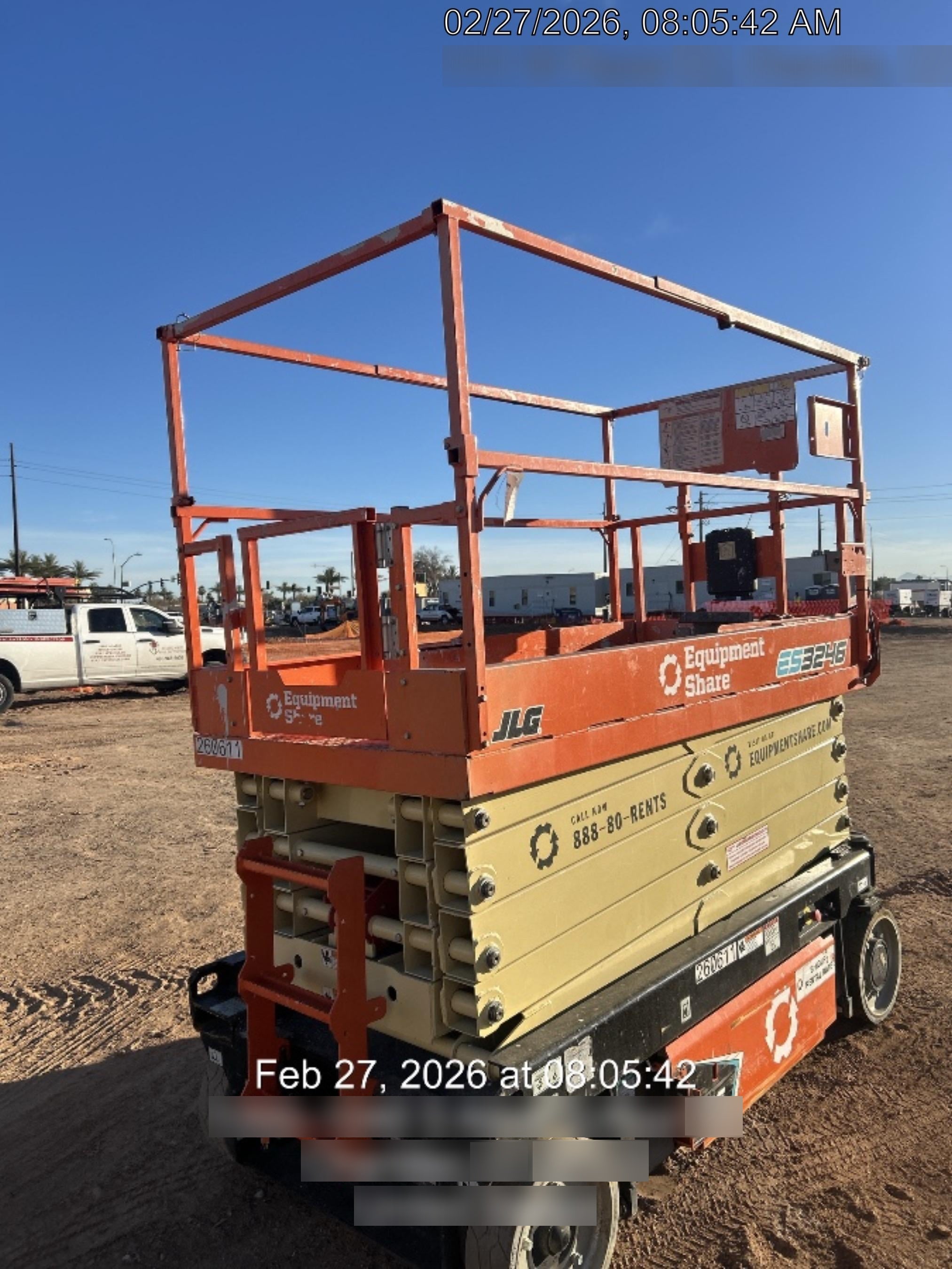 2022 JLG ES3246