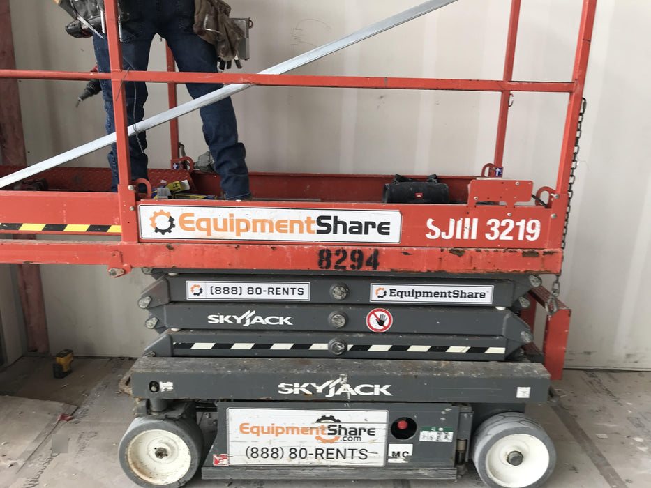 2018 SKYJACK SJIII-3219