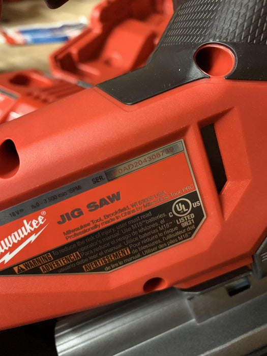 2021 MILWAUKEE 2737-21