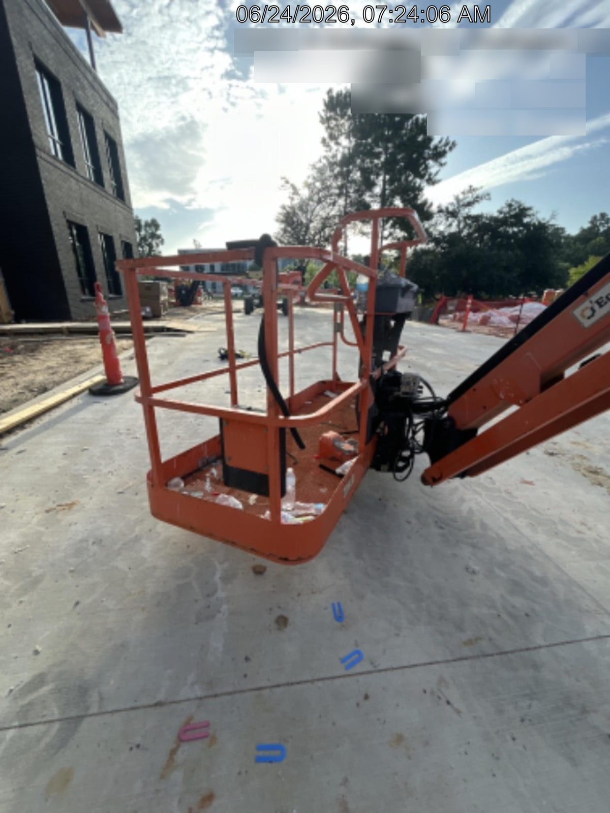 2019 JLG 660SJ