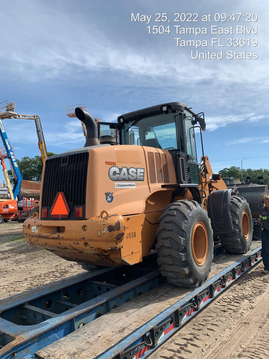 2016 Case 621F CLOSED CAB, JRB 416 STYLE HYD COUPLER