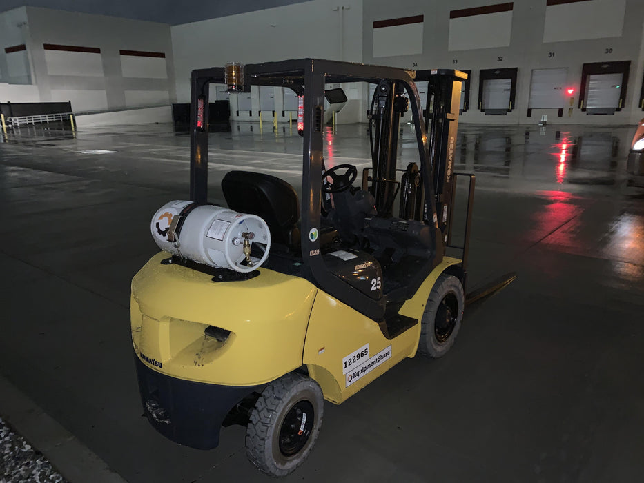 2020 KOMATSU FG25T-16