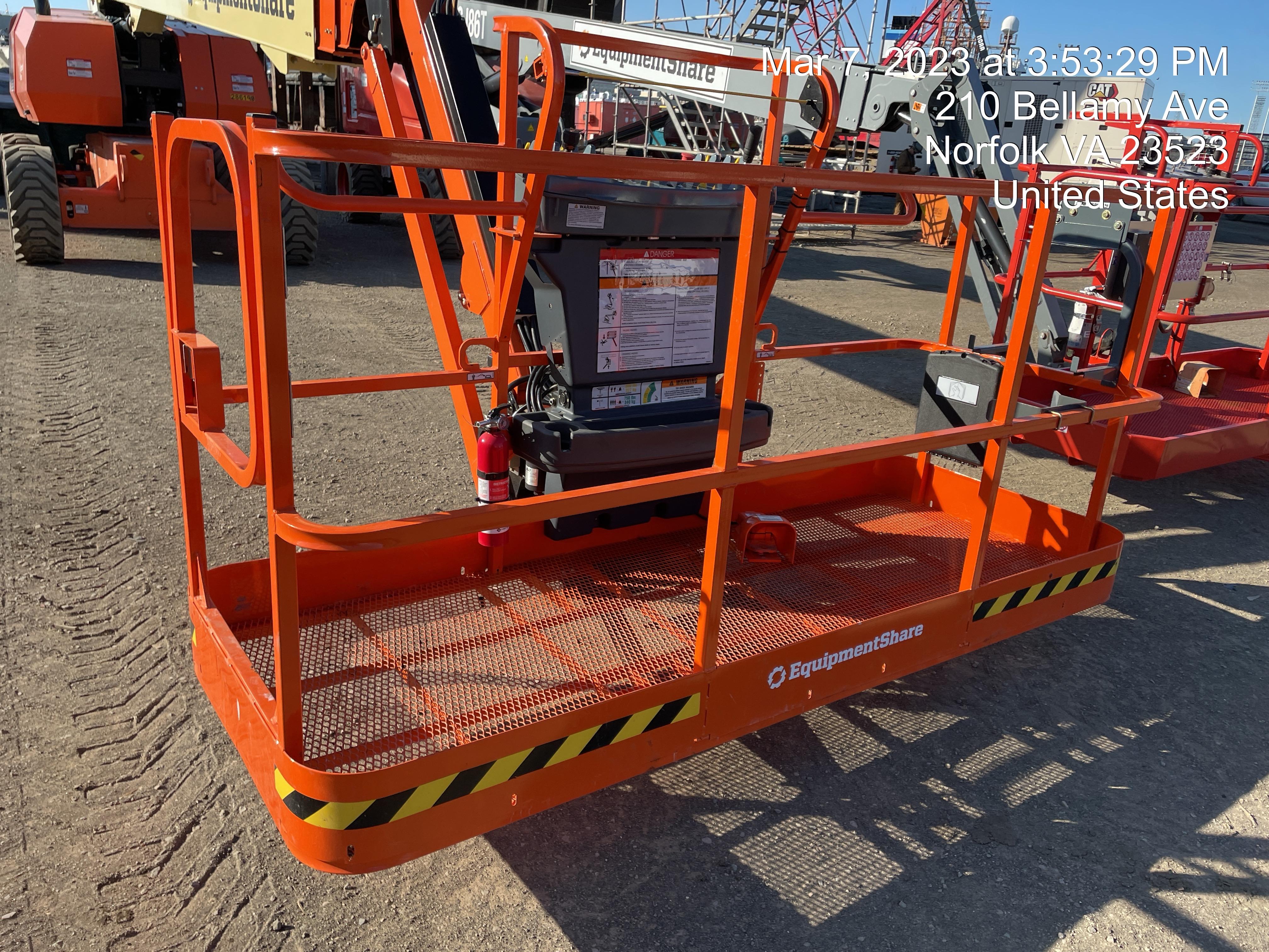2023 JLG 860SJ