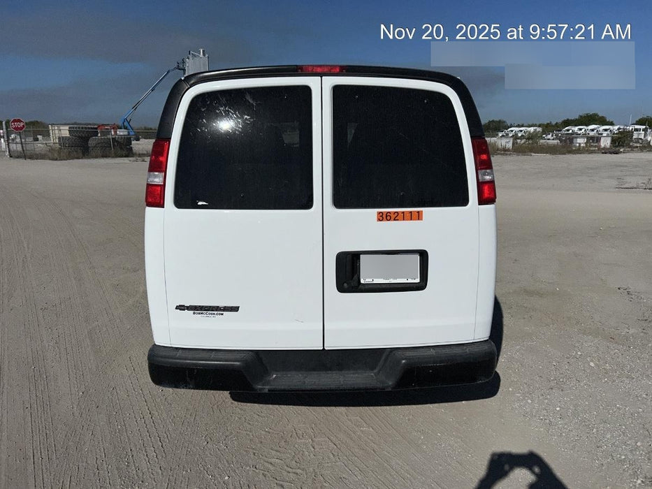 2023 CHEVROLET Express Van - Rental