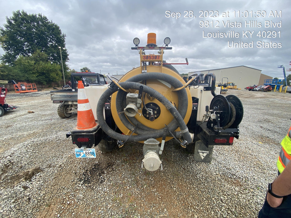 2023 Vac-Tron LP573XDT T4 Koehler Diesel Engine, 500 Gallon Debris Tank, x2 100 Gallon Water Tanks