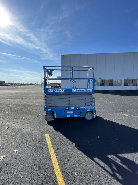 2022 GENIE GS-3232