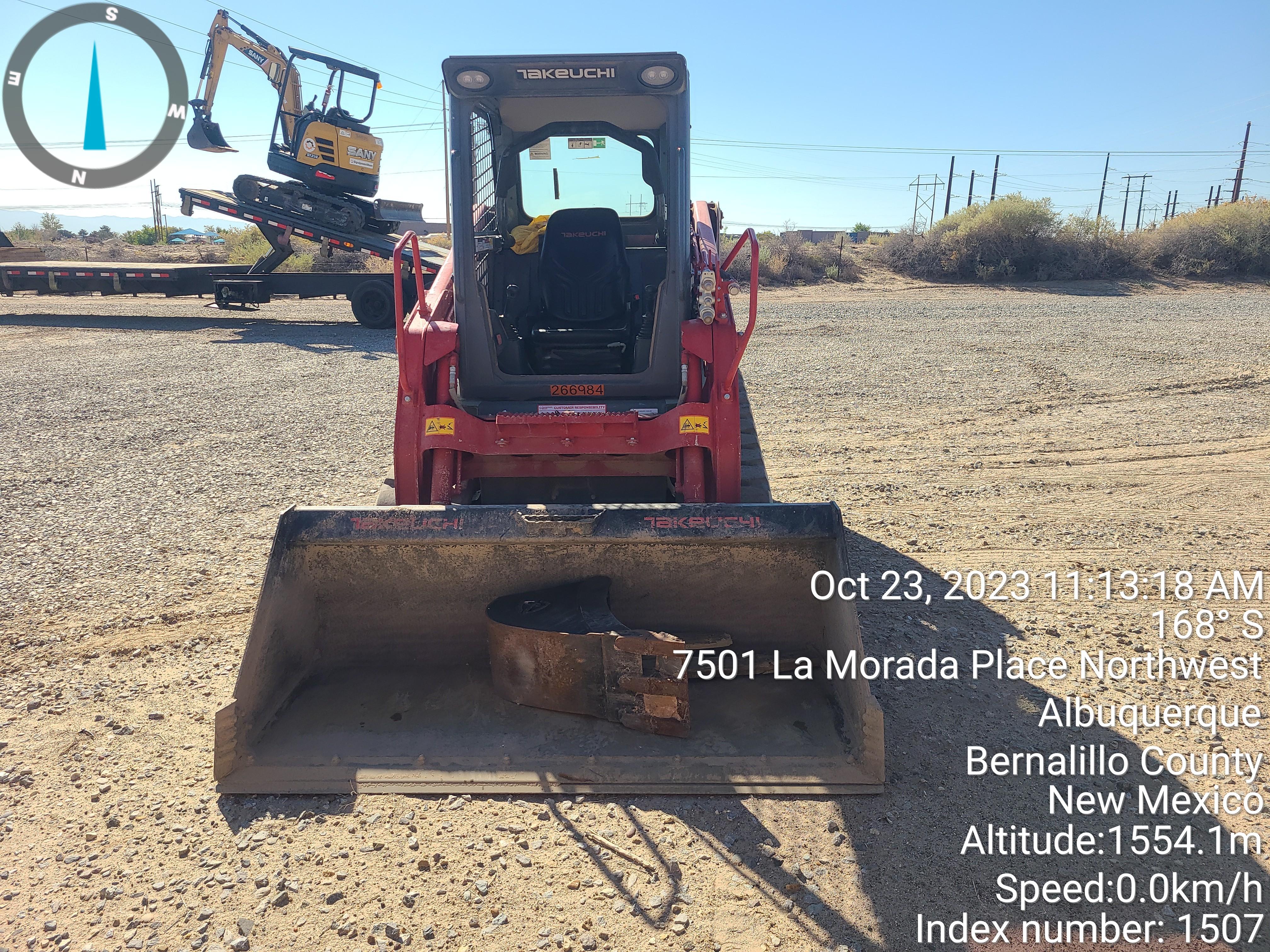 2022 TAKEUCHI TL8R2-R