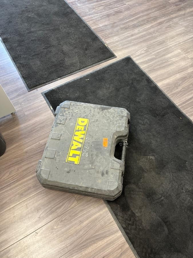 2022 DEWALT DWE1622K