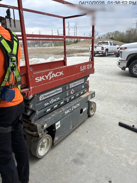 2017 Skyjack SJIII-3219 Standard Rental Specs