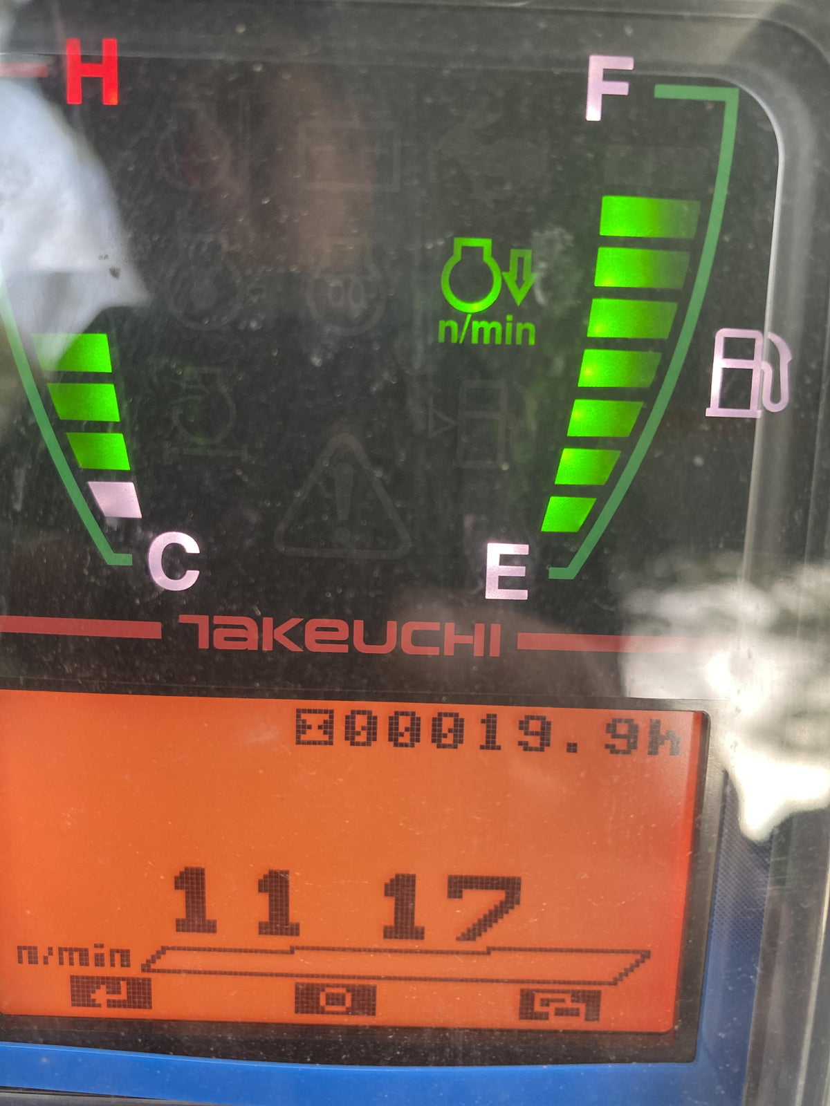 2023 TAKEUCHI TB250-2R