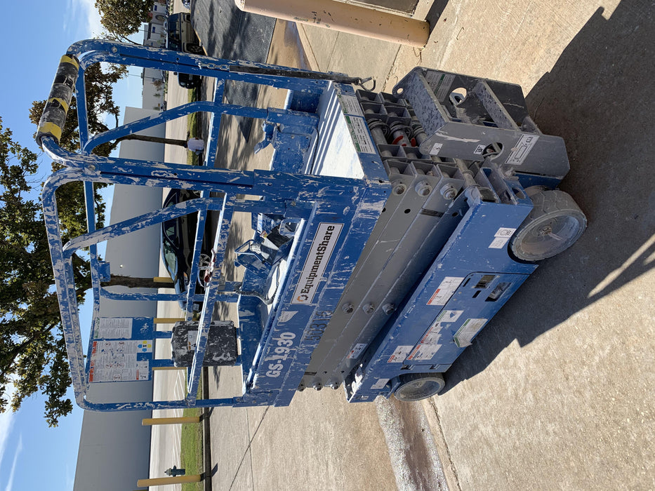 2019 Genie GS-1930 Fixed Rails with Chain Entry