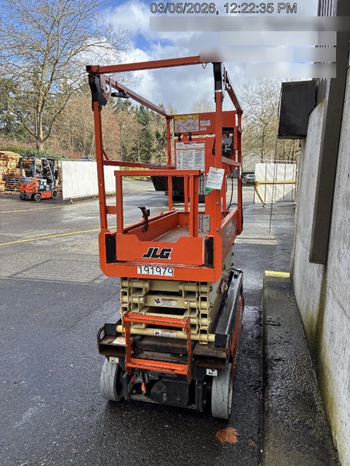 2021 JLG ES1932
