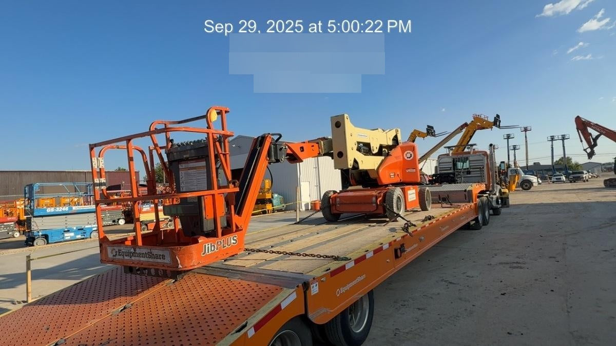 2020 JLG E400AJPN