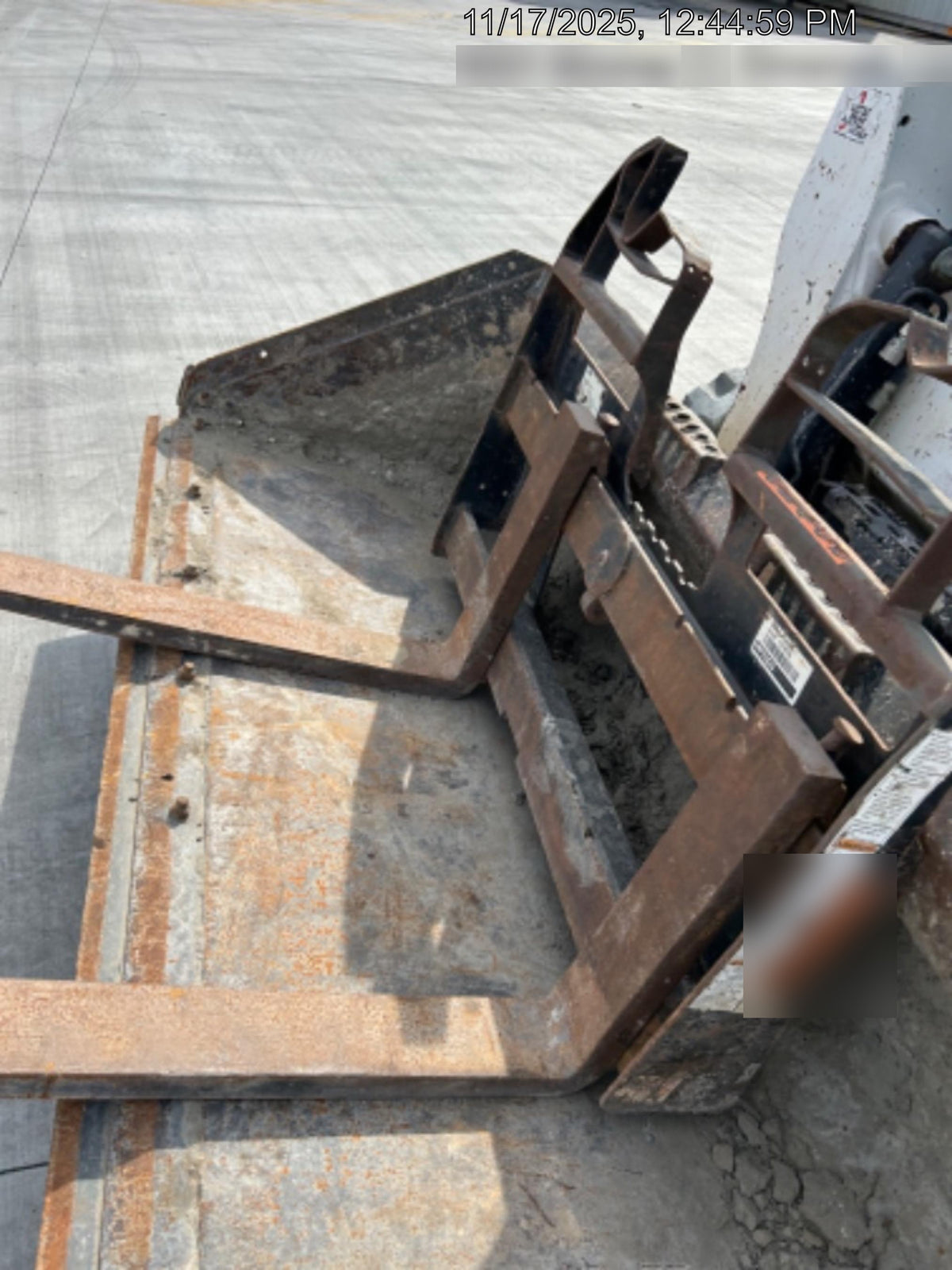 2020 WOODS 48" Pallet Forks