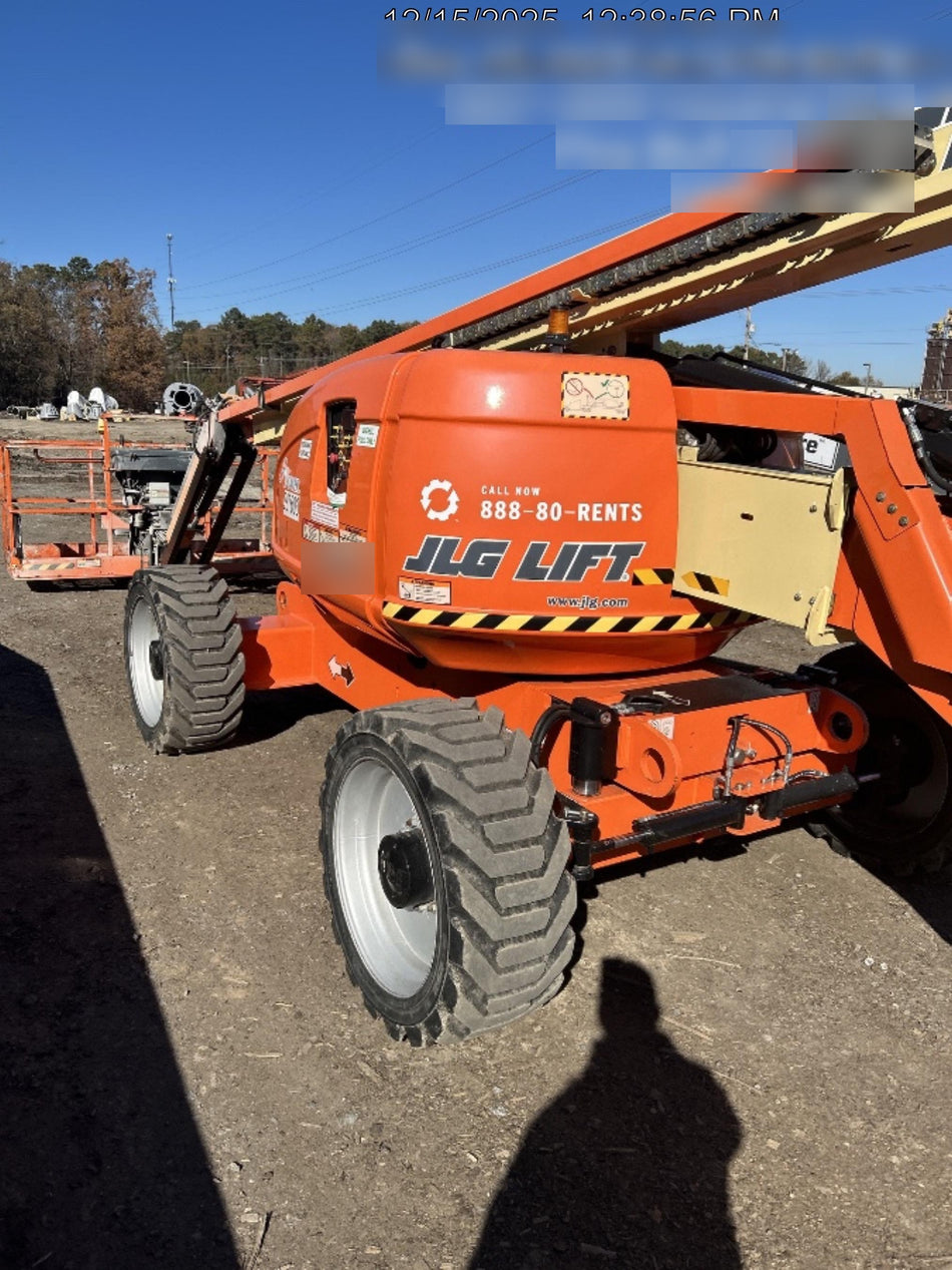 2022 JLG 600AJ