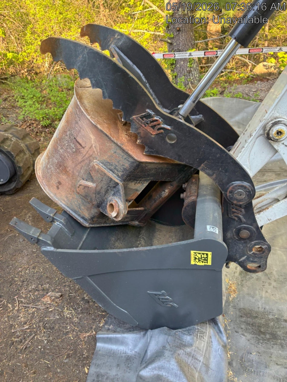 2025 TAKEUCHI 24" Bucket Takeuchi