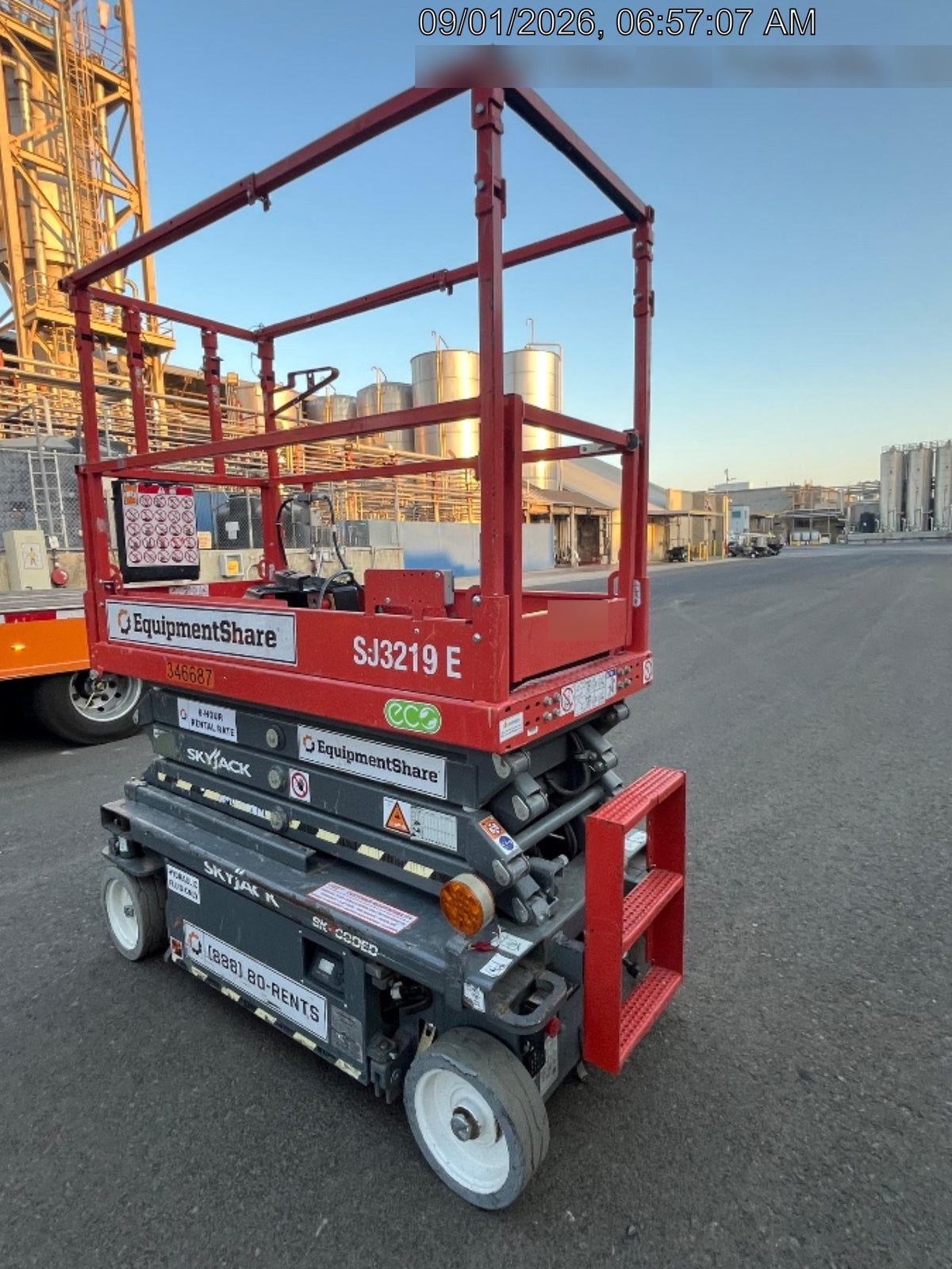 2022 JLG ES1932