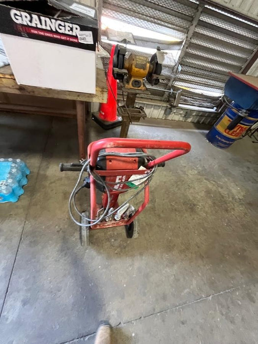 2020 HILTI TE 3000-AVR