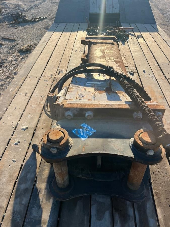 2022 EPIROC EC140T